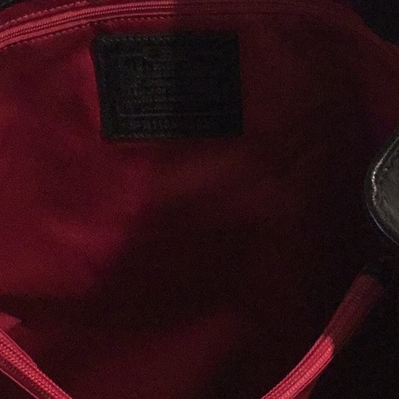 🌻Coach Large Leather Poppy Tote with large front pocket, three sections. - Picture 11 of 16